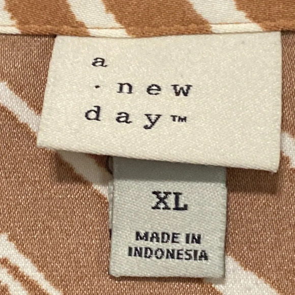 A New Day Zebra Satin Button Down Shirt Oversized Relaxed Women Size XL - Picture 6 of 8